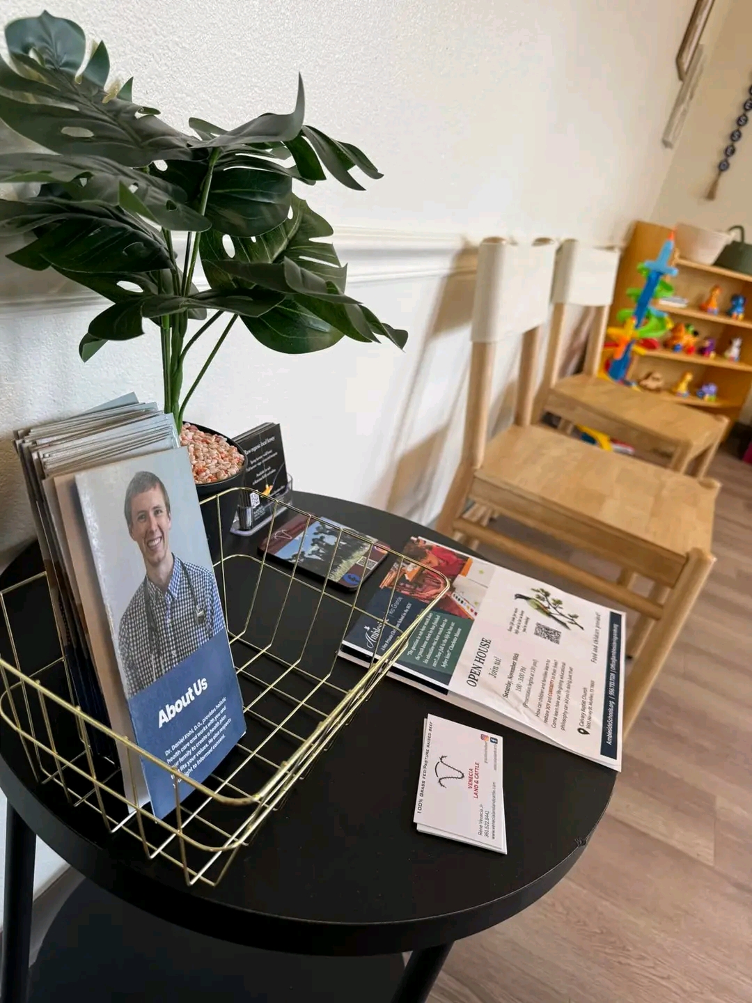 Family-friendly lobby materials at Kohl Direct Family Care